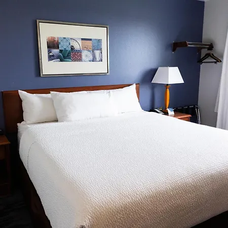 Travel Lodge